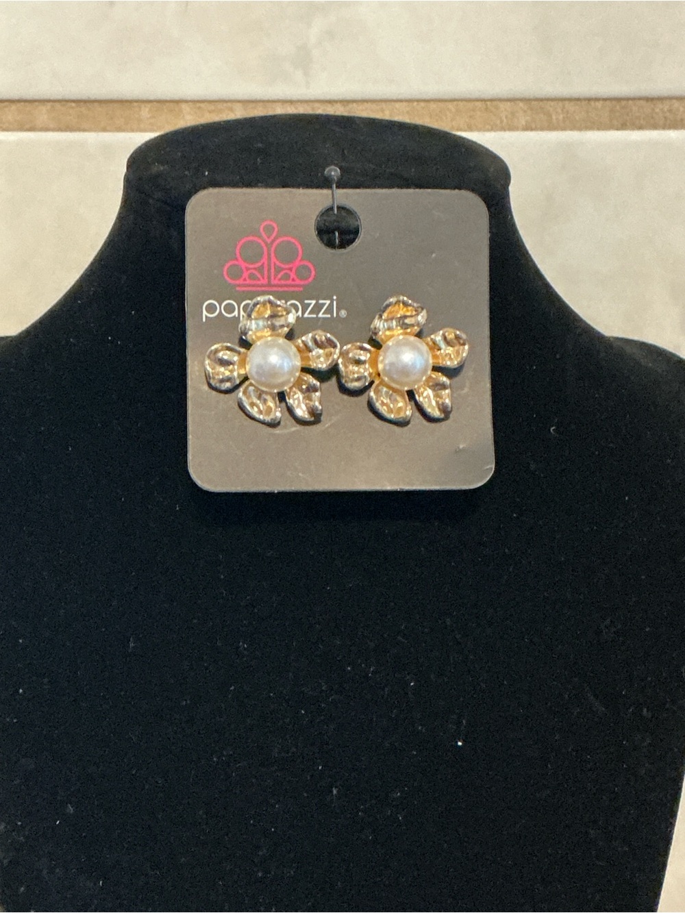 Paparazzi Gold Flower Pearl Center Stud Earrings - Gold and White